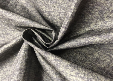 O costume de esqui do desgaste imprimiu penetração da tela da roupa a boa borrada protegendo o efeito